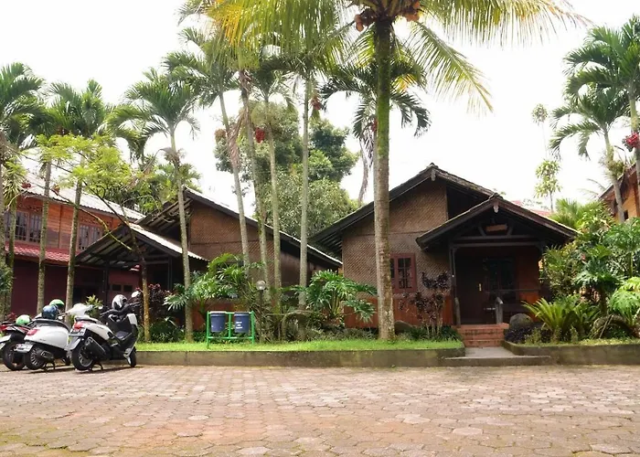 Aquarius Orange Hotel Puncak